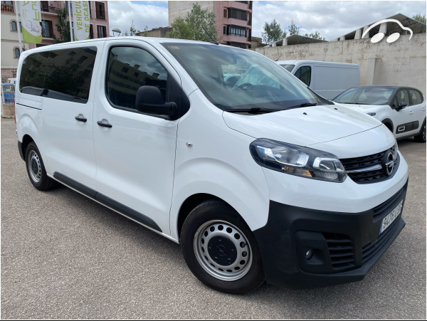 Opel Vivaro Combi 9 Plazas